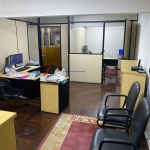 Conjunto Comercial 85m²e 01 banheiro.  Condomínio com recepção e segurança.  Excelente localização, á 2 minutos andando para a Estação do Metrô Japão;