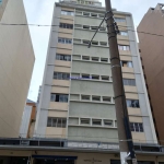 Apartamento Studio 28m², 01 dormitório e 01 banheiro.  Condomínio com portaria.  Excelente localização á 8 minutos andando para a estação do metrô