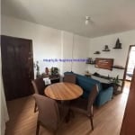 Apartamento 50m², 02 dormitórios e 01 banheiro.  Condomínio com portaria e segurança.   Excelente localização á 1 minuto andando para a estação