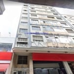 Apartamento 102m², 02 dormitórios (sendo 01 suíte) e 02 banheiros.  Condomínio com portaria 24hrs.  Excelente localização