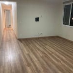 Apartamento 85m², 02 dormitórios, 02 banheiros e 01 vaga de garagem.  Condomínio com portaria e segurança.  Excelente localização