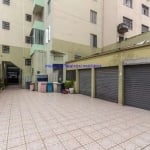 Apartamento 78m², 02 dormitórios, 01 banheiro e 01 vaga de garagem.  Condomínio com portaria e segurança.  Excelente localização