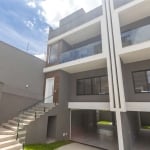 Sobrado Triplex com 4 Quartos no Tingui em Curitiba