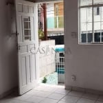 Casa com 2 quartos para alugar na Rua Raul Traldi, 39, Vila Gumercindo, São Paulo