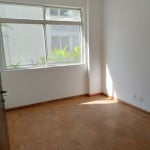 APARTAMENTO 42M2 01DORM RUA MARTINICO PRADO AO LADO DA SANTA CASA.