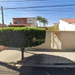 Casa térrea à venda, 2 dormitórios, 1 suíte, amplo quintal, Jardim Regina, Indaiatuba.