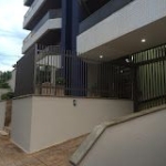 BELO APARTAMENTO PRÓXIMO AO SHOPPING SANTA ÚRSULA - AMPLA VARANDA - DE ESQUINA- SALA PARA 3 AMBIENTES - COZINHA PLANEJADA - LAVABO - 3 BANHEIROS - 2 VAGAS DE GARAGEM.