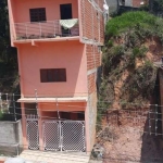 Casa com 2 andares em Caieiras, 3 dormitórios, sendo 1 suíte, sacada, 1 vaga