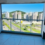 Apartamento em Meia Praia