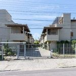 Casa de Condomínio em Guarujá