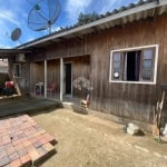 Casa no bairro da Joaia com amplo terreno!