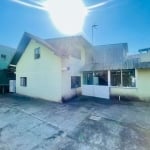 Sobrado com 3 quartos  à venda, 330.00 m2 por R$1800000.00  - Campo Pequeno - Colombo/PR