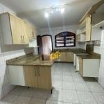 Casa com 3 dormitórios para alugar, 200 m² por R$ 3.375,11/mês - Jardim Guapituba - Mauá/SP