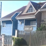 Sobrado com 4 dormitórios à venda, 240 m² por R$ 840.000,00 - Portão - Curitiba/PR