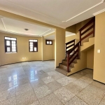 Duplex em condomínio com 134m² e quatro suítes