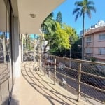 Apartamento de 110m² na Auxiliadora: 2 suítes, 2 salas, 3 banheiros e garagem. Próximo ao Zaffari Bordini. Venha conferir!