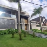 Belíssima Casa à Venda em Alphaville – Residencial Tamboré 1