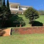 Belíssima Casa à Venda em Alphaville – Residencial Tamboré 01, Barueri/SP