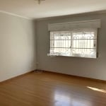 Apartamento, próximo a av. Dom Joaquim,com, sala de estar,02 dormitórios.