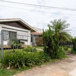 Casa comercial para alugar na Avenida Teixeira Mendes, 1130, Chácara das Pedras, Porto Alegre