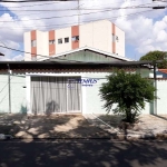 OPORTUNIDADE - 2 CASAS EM TERRENO DE 368 MTS NO JD INTERLAGOS, 3 DOR 1 SUITE, COZINHA C/ ARMARIOS 7 VAGAS DE GARAGEM