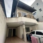 Sobrado com 3 quartos, Caiçara, Praia Grande - R$ 685 mil, Cod: 11625