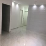 Apartamento reformado com 3 quarto(s), sendo uma suíte, com projetados na cozinha.