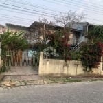 TERRENO COM DUAS CASAS EM SÃO JOSÉ - SC Á VENDA POR R$ 950.000,00.