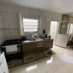 CASA COM 3 QUARTOS/DORMITÓRIOS EM BARREIROS/ SÃO JOSÉ-SC NO VALOR DE R$480.000,00.