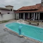 CASA COM 2 DORMITÓRIOS/QUARTOS E PISCINA EM IMBITUBA - SC Á VENDA POR R$ 265.000,00.