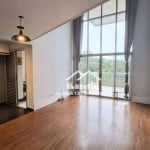 Vende ou aluga apartamento com 97m², pé direito duplo, 2 dormitórios, sendo 1 suíte e 2 vagas, no Panamby.