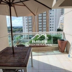 Vende apartamento duplex com 1 suíte, varanda e lazer completo em Moema.