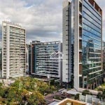 Aluga conjunto comercial com 60m², 1 vaga, próximo a Faria Lima