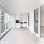 Vende apartamento com 213m², 3 suítes, com lazer clube, no Panamby.