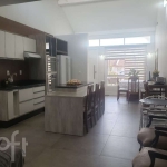 Casa à venda em Daniela com 280 m², 5 quartos, 5 s