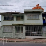 Casa à venda em Centro com 126 m²