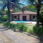 Casa de 4 dormitórios à venda na Armação