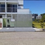 Casa à venda em Alto Ribeirão Leste com 153 m², 3