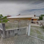 Casa à venda em Costeira do Pirajubaé com 200 m²,