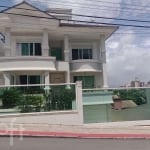 Casa à venda em Abraão com 505 m², 4 quartos, 4 su