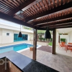 Casa à venda em Sambaqui com 517 m², 5 quartos, 3