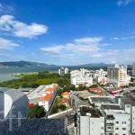 Apartamento à venda em Coqueiros com 244 m², 3 qua