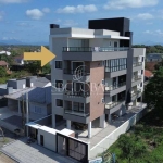 Cobertura Duplex à 180 metros da praia na Barra do Saí