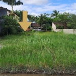 Terreno medindo (6X30) á 350 metros da praia da Barra do Saí!