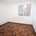 Apartamento Amplo com 3 Dormitórios no Edifício Residencial CohabPel ? Segurança e Conforto para Sua Família!