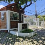 Ampla Casa Duplex 3 quartos em Condomínio