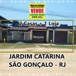 Vendo Duas Casas de 2 Qtos + 1 Loja num mesmo Terreno no Jardim Catarina em São Gonçalo - RJ