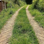 Excelente Terreno no Goiabal em Monte Verde de frente para o Rio do Peixe, com 700m², acima da estrada.