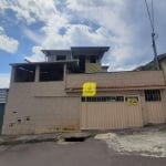 Casa com 3 dormitórios para alugar, 120 m² por R$ 1.500,00/mês - Nossa Senhora de Fátima - Juiz de Fora/MG