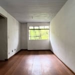 Excelente apartamento 2 dormitórios na Rua Nicolau Vorobi